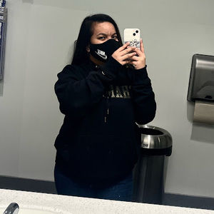 Meet your Posher, Nicka